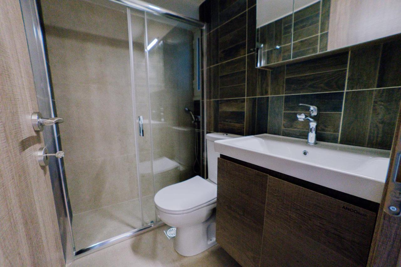 Loutraki Pinky Pearl Apartment ภายนอก รูปภาพ
